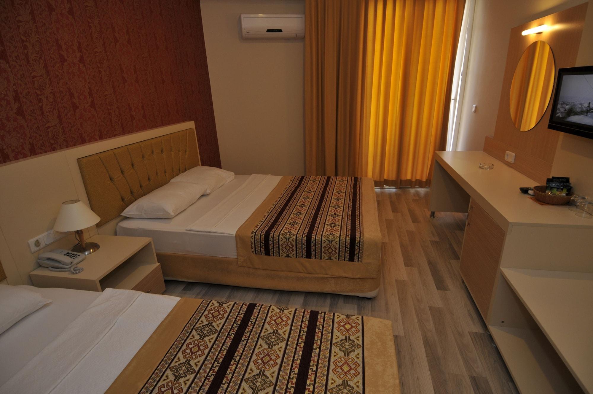 Klas Dom Hotel มาห์มุตลาร์ ภายนอก รูปภาพ