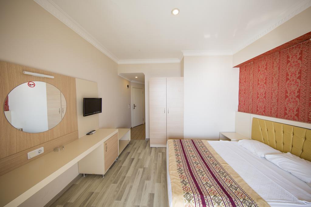 Klas Dom Hotel มาห์มุตลาร์ ห้อง รูปภาพ